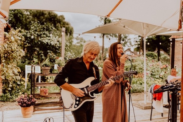 Ontdek alle entertainers