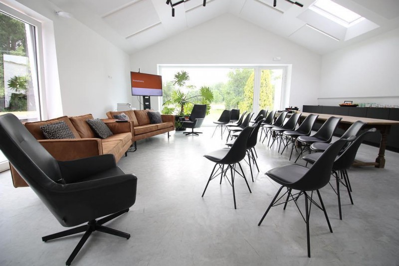 HÔME - House of Meetings