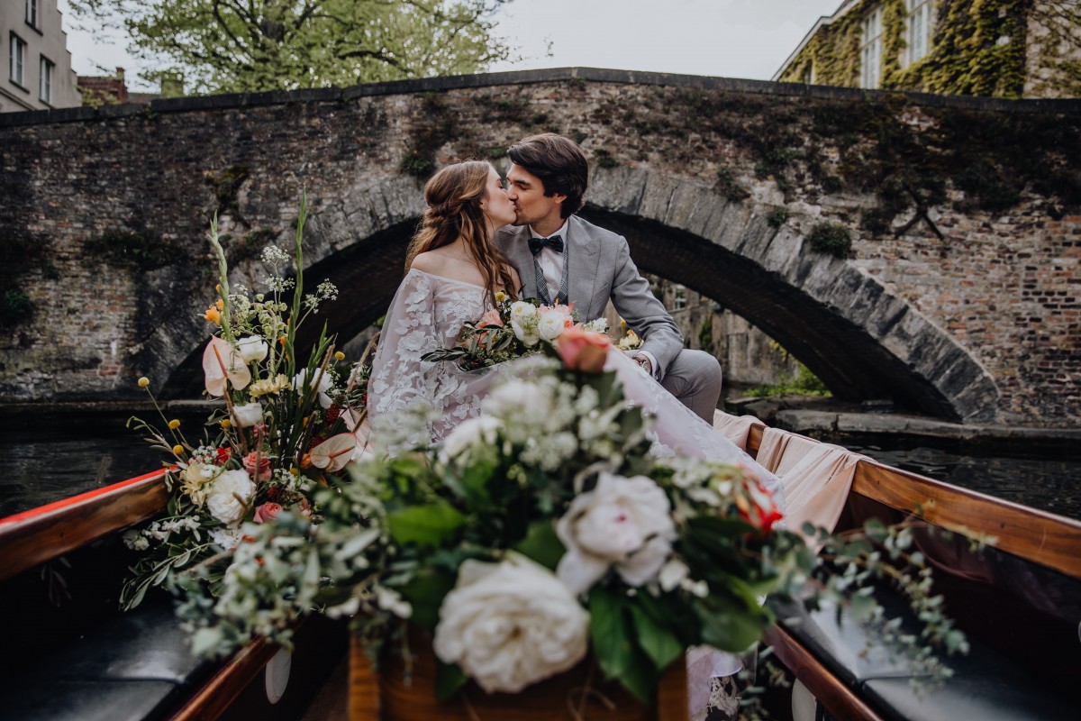 Styled Shoot - In Brugge, een Wedding Elopement Story